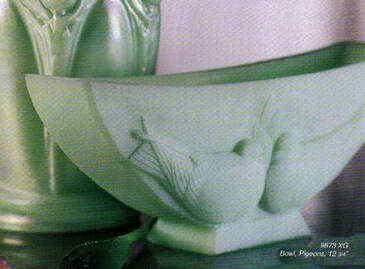 Pigeon Vase in Sea Green Satin 1998